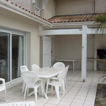 Les Alyses Villa